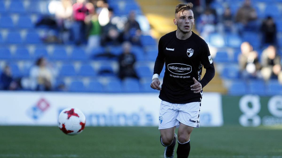 Borja Martínez durante un partido con el CD Ebro / As.com