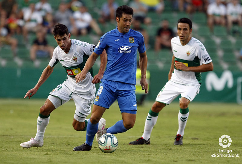 Partido entre Elche y Fuenlabrada en el Martínez Valero / LFP