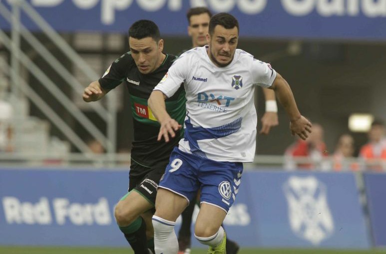 Partido entre Tenerife y Elche en la temporada 19-20 / LFP