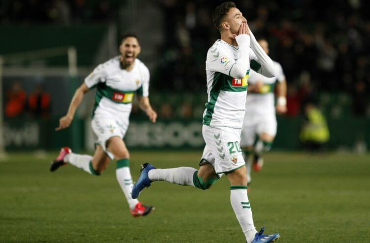 El jugador Daniel Escriche celebra su primer gol con el Elche / LFP