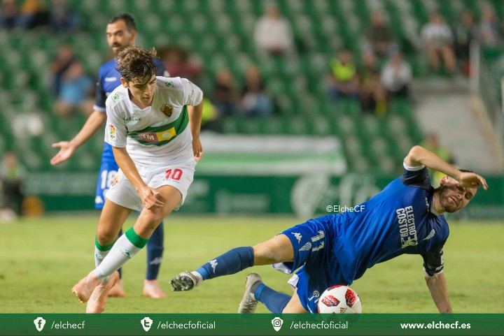 Gonzalo Villar durante un partido ante el Córdoba / Sonia Arcos - Elche CF