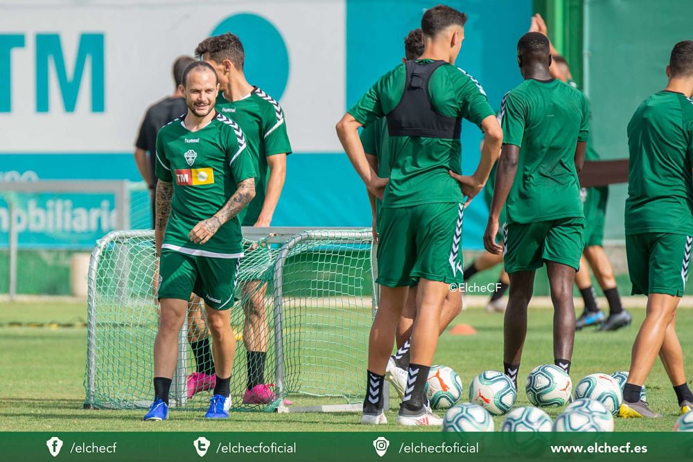 Entrenamiento del Elche en la temporada 19-20 / Sonia Arcos - Elche C.F.