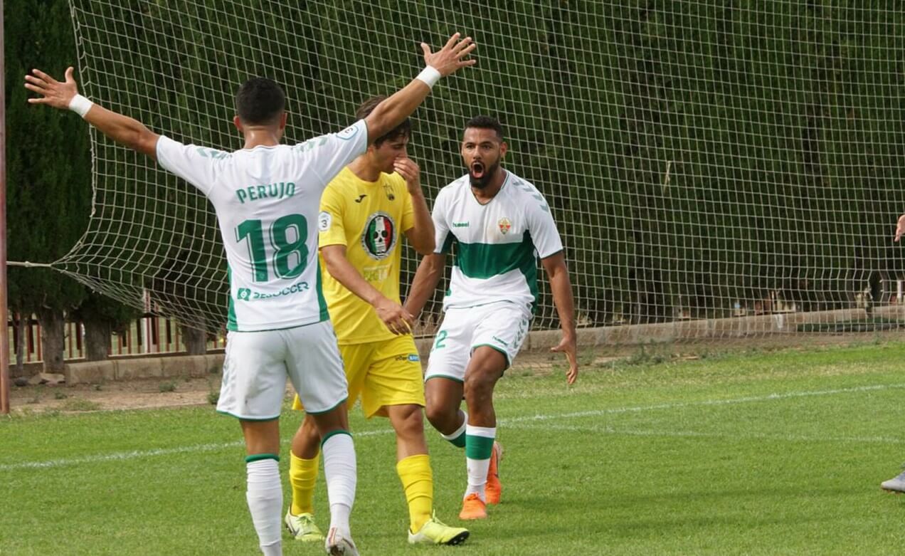 Los jugadores del Ilicitano celebran un gol ante el Vilamarxant / Elche C.F.