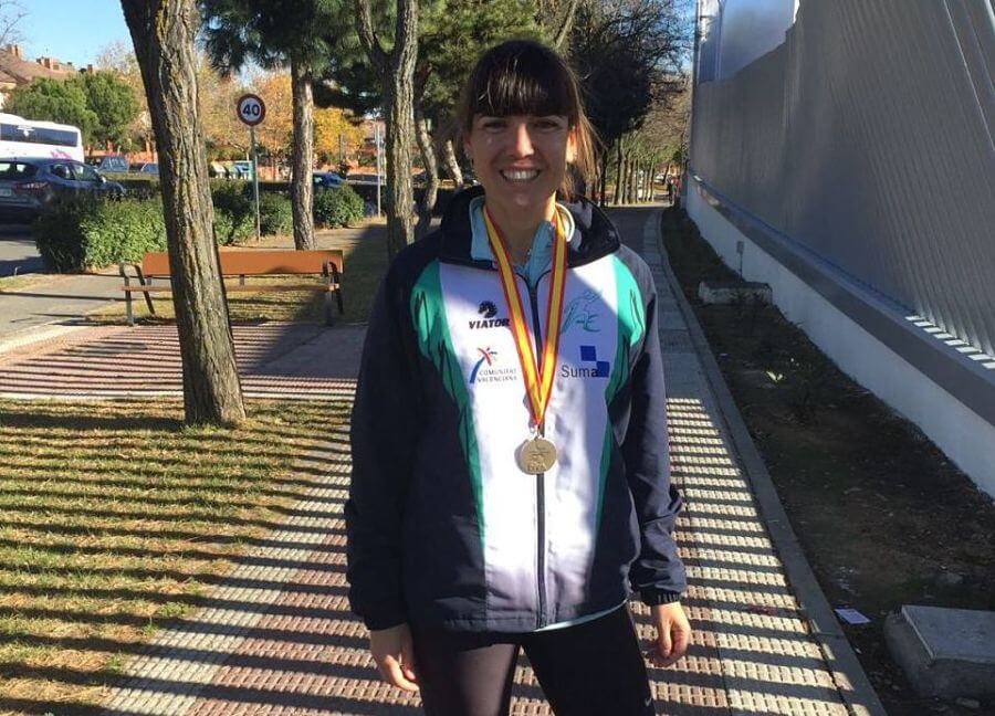 Ana Cortes, del Juventud Atlética Elche, plata en el Campeonato de España de veteranos