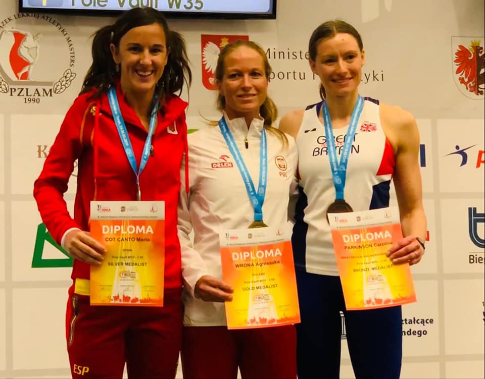 La atleta del Juventud Atlética Elche, Marta Cot, subcampeona del mundo Máster de pértiga