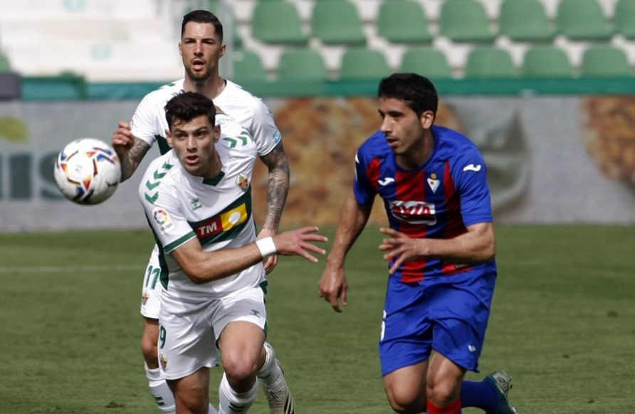 Partido entre Elche y Eibar disputado en el Martínez  Valero / LaLiga