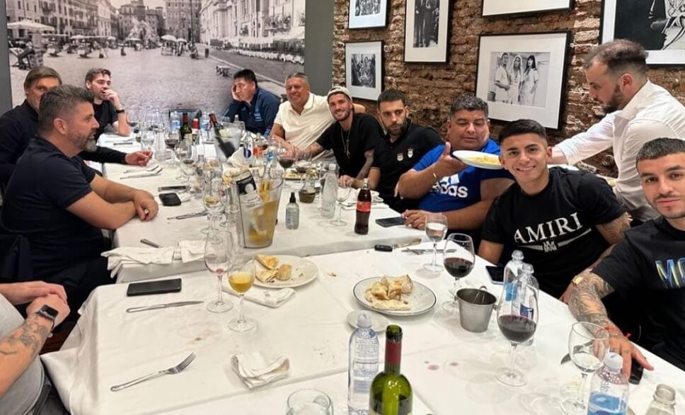Bragarnik, en la cena con el presidente de la AFA y varios jugadores de la Selección Argentina / Dobleamarilla.com