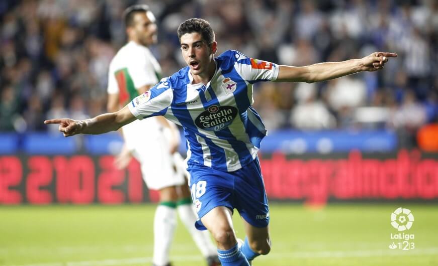 Carlos Fernández celebra un gol ante el Elche / LFP