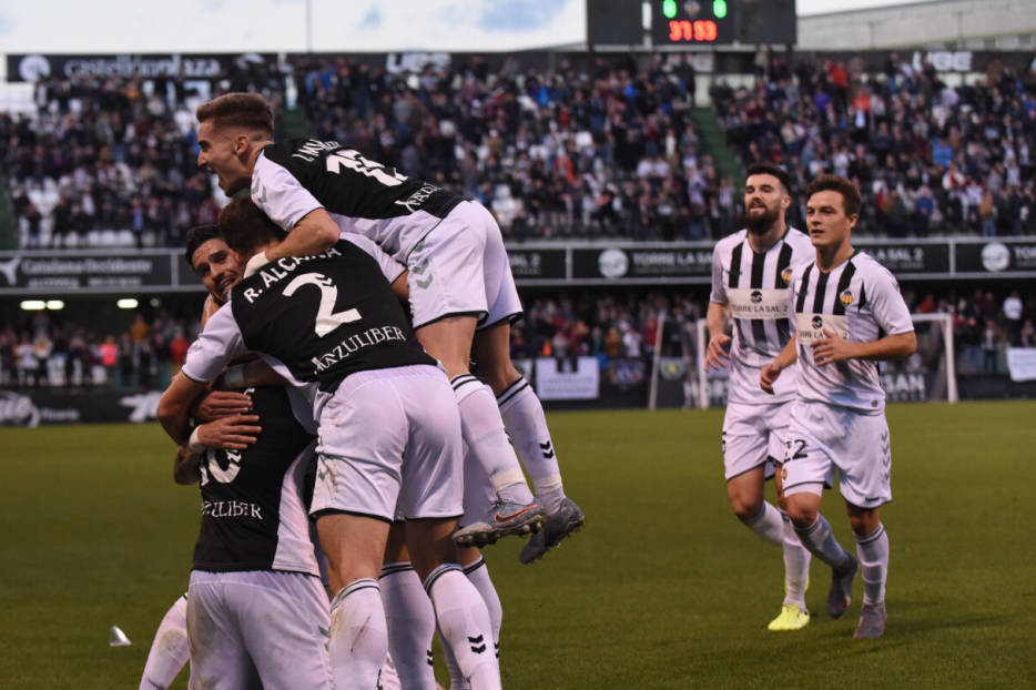 Los jugadores del CD Castellón celebran un gol en la temporada 19-20 / Castellón Plaza