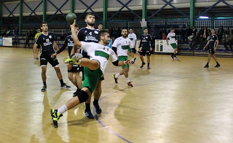 Partido del CBM Elche ante el Florida Universitaria en Carrús