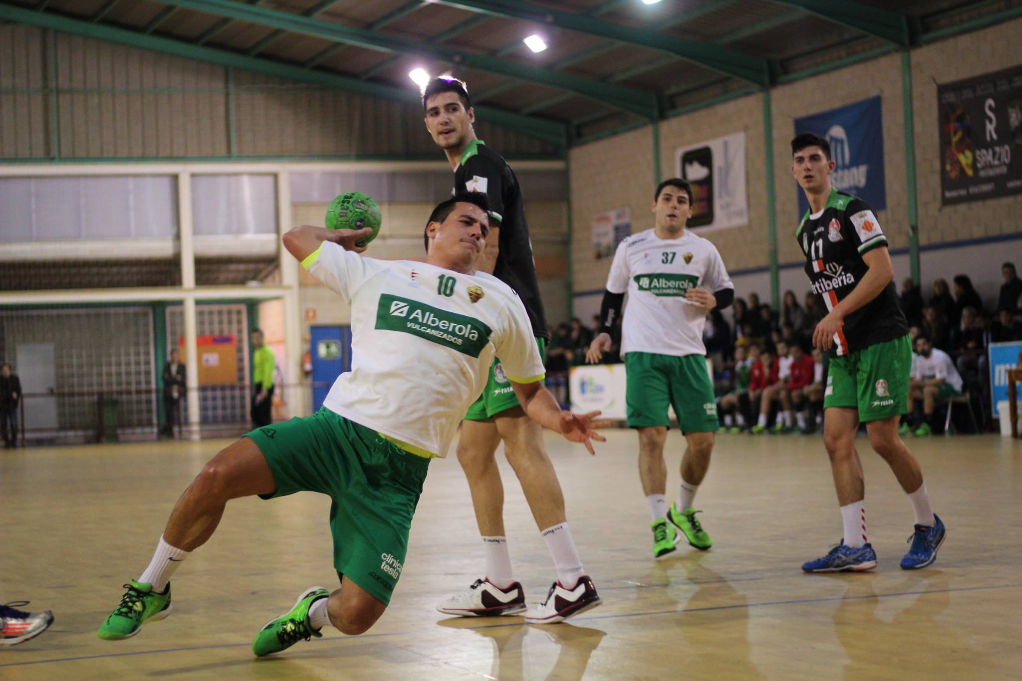 Partido del Club Balonmano Elche en la temporada 16-17