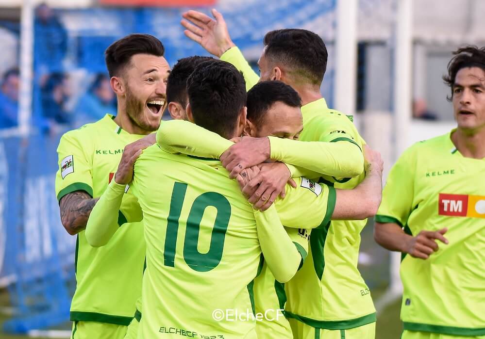 Los jugadores del Elche celebran un gol al Alcoyano en El Collao / Sonia Arcos - Elche C.F.