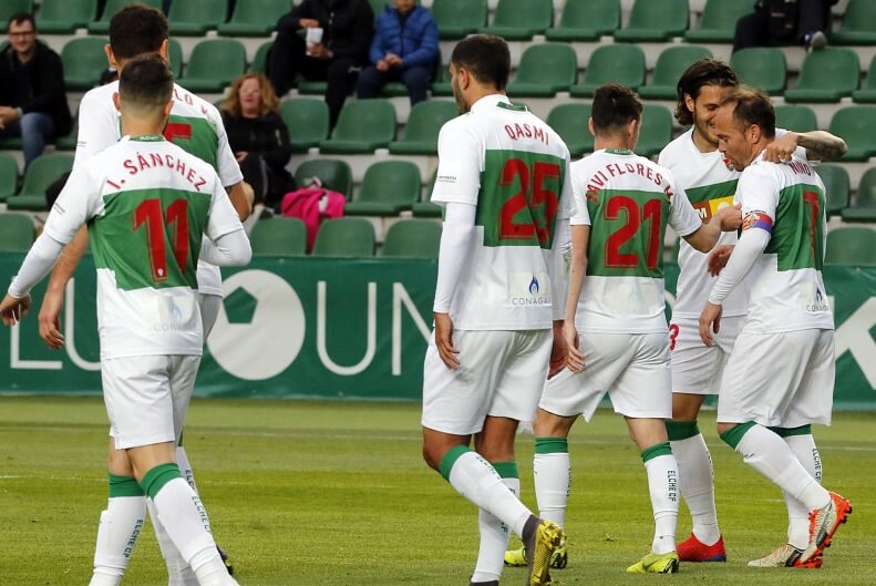 Los jugadores del Elche celebran un gol de Nino ante el Córdoba / LFP