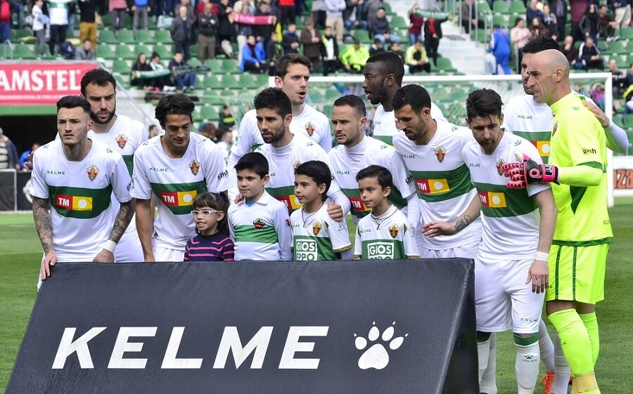 Alineación del Elche en el partido ante el Cornellá / Cristian Ripoll