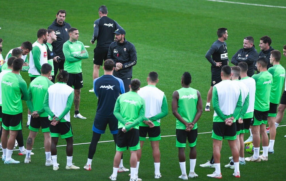 Entrenamiento del Elche CF en enero de 2023 / Sonia Arcos