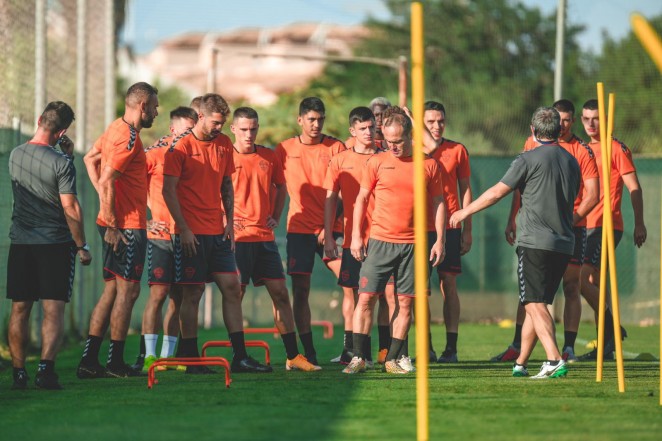 Los jugadores del Elche durante un entrenamiento en pretemporada / Elche CF Oficial