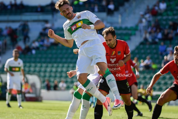 Partido entre Elche y Formentera en el Martínez Valero / Sonia Arcos - Elche C.F.