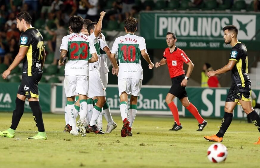 Los jugadores del Elche celebran su gol al Granada en Copa del Rey  - Ideal.es