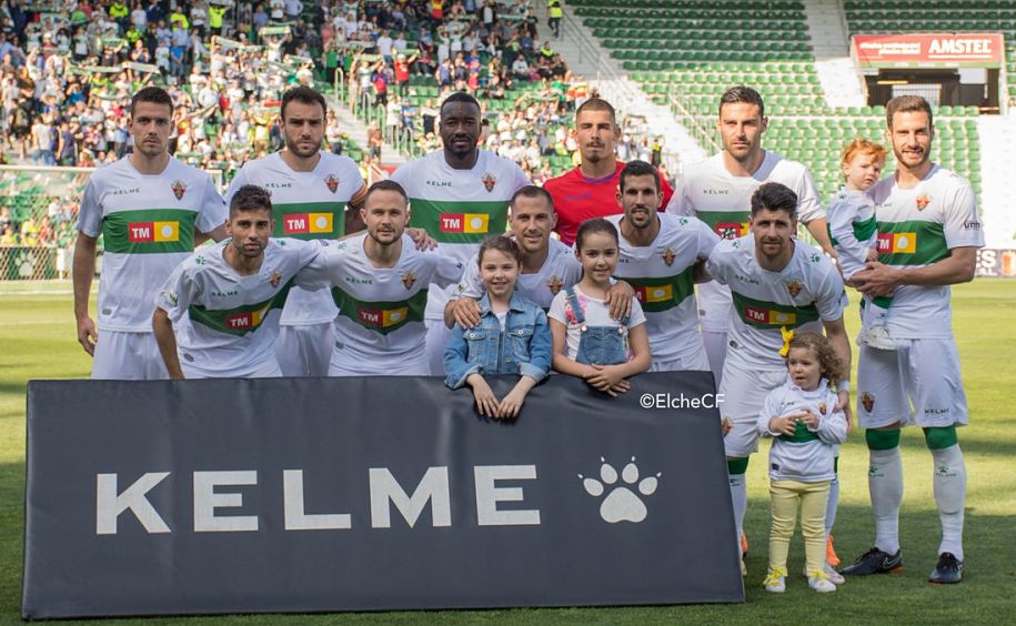 Alineación del Elche ante el Hércules / Sonia Arcos - Elche C.F.