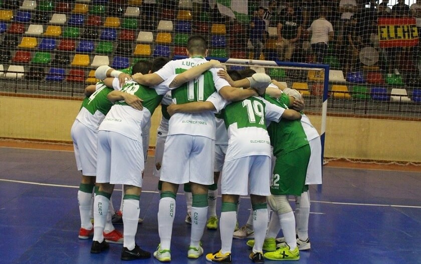 Los jugadores del Elche Sala se conjuran ante de un partido en el Pabellón Esperanza Lag / Elche C.F. Sala Oficial