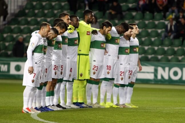 Equipo titular del Elche ante el Sporting en la temporada 2018-2019 - LFP