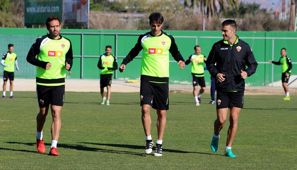 Pelegrín, Lolo y Armando en el entrenamiento del Elche / Elche CF