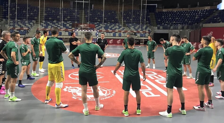 La plantilla del Elche C.F. Sala, durante el playoff de ascenso de la temporada 19-20