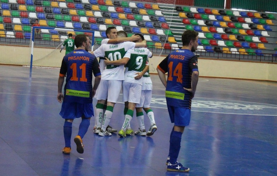 Los jugadores del Elche C.F. Sala celebran un gol al Colo Colo Zaragoza / Elche C.F. Sala Oficial