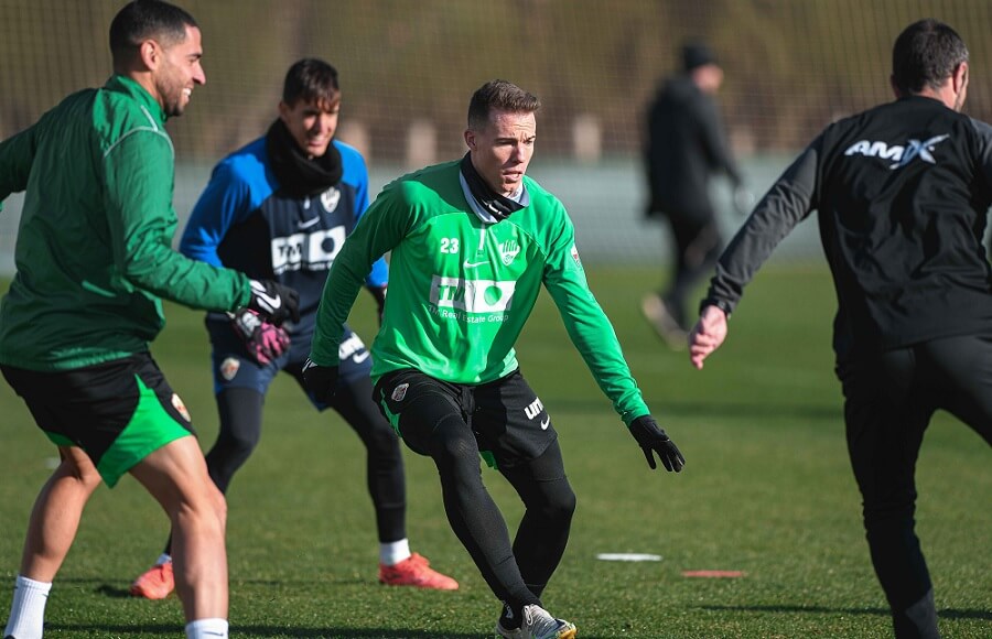 Entrenamiento del Elche CF en enero de 2023 / Sonia Arcos