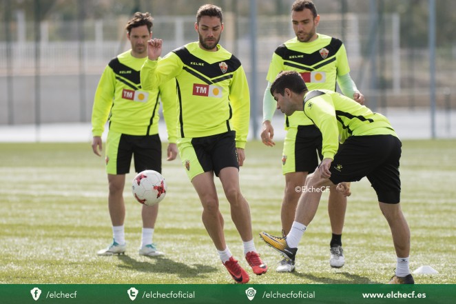 Entrenamiento del Elche C.F. en la temporada 17-18