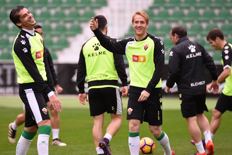 Álex Fernández y Noblejas en un entrenamiento con el Elche / Elche CF