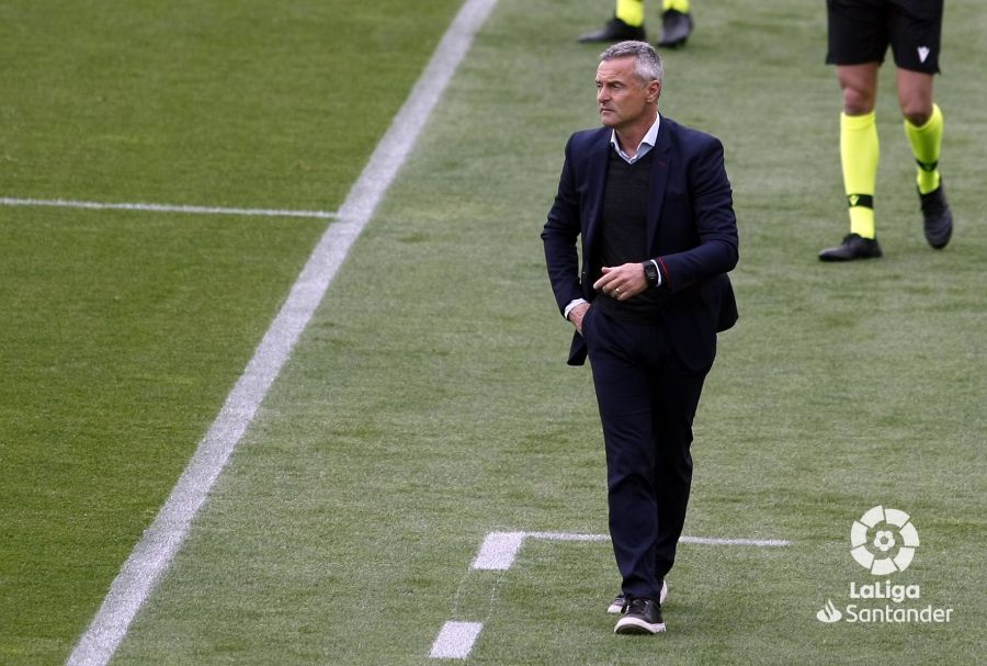 Fran Escribá dirige al Elche CF ante el Betis / LaLiga Fran Escribá dirige al Elche CF ante el Betis / LaLiga