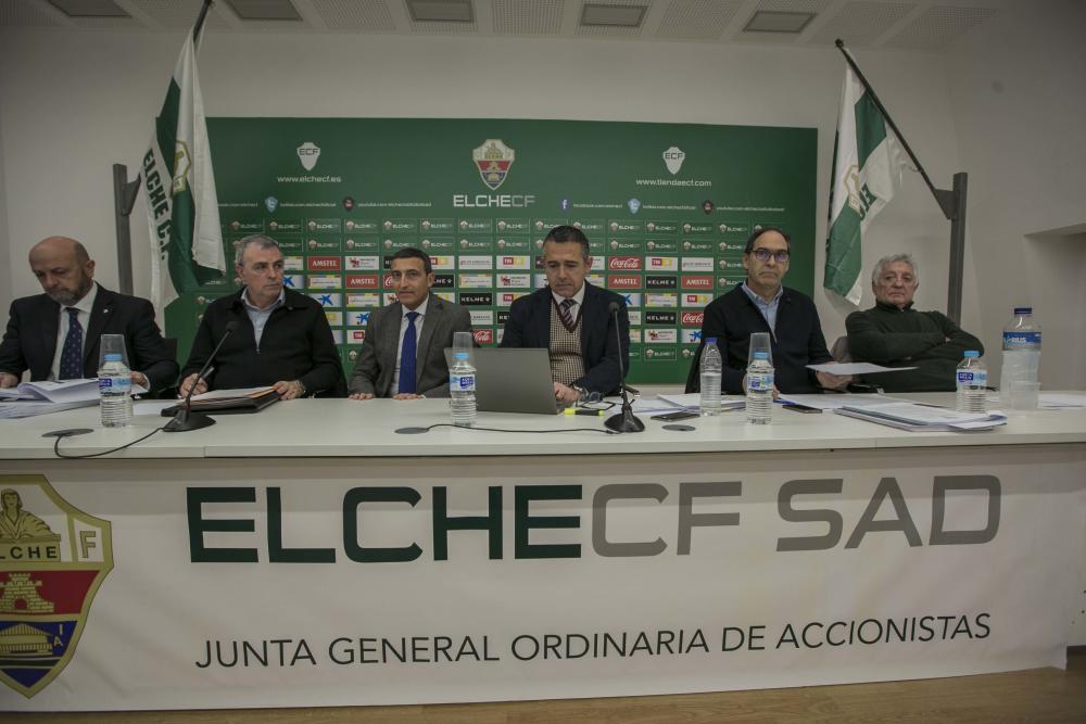 Mesa de la Junta General Ordinaria de Accionistas del Elche CF / Antonio Amorós, Diario Información