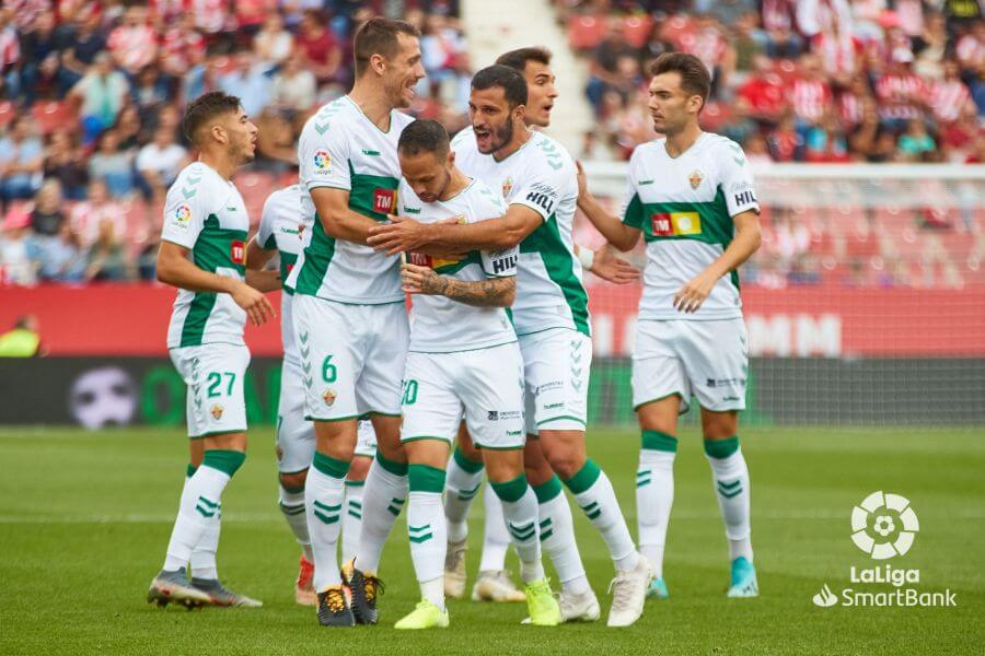 Los jugadores del Elche celebran un gol en Girona / LFP