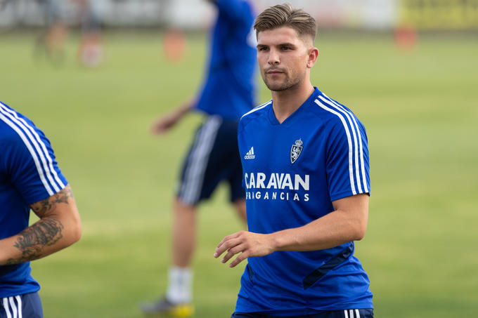 Raúl Guti durante un entrenamiento con el Real Zaragoza / Eldesmarque.com