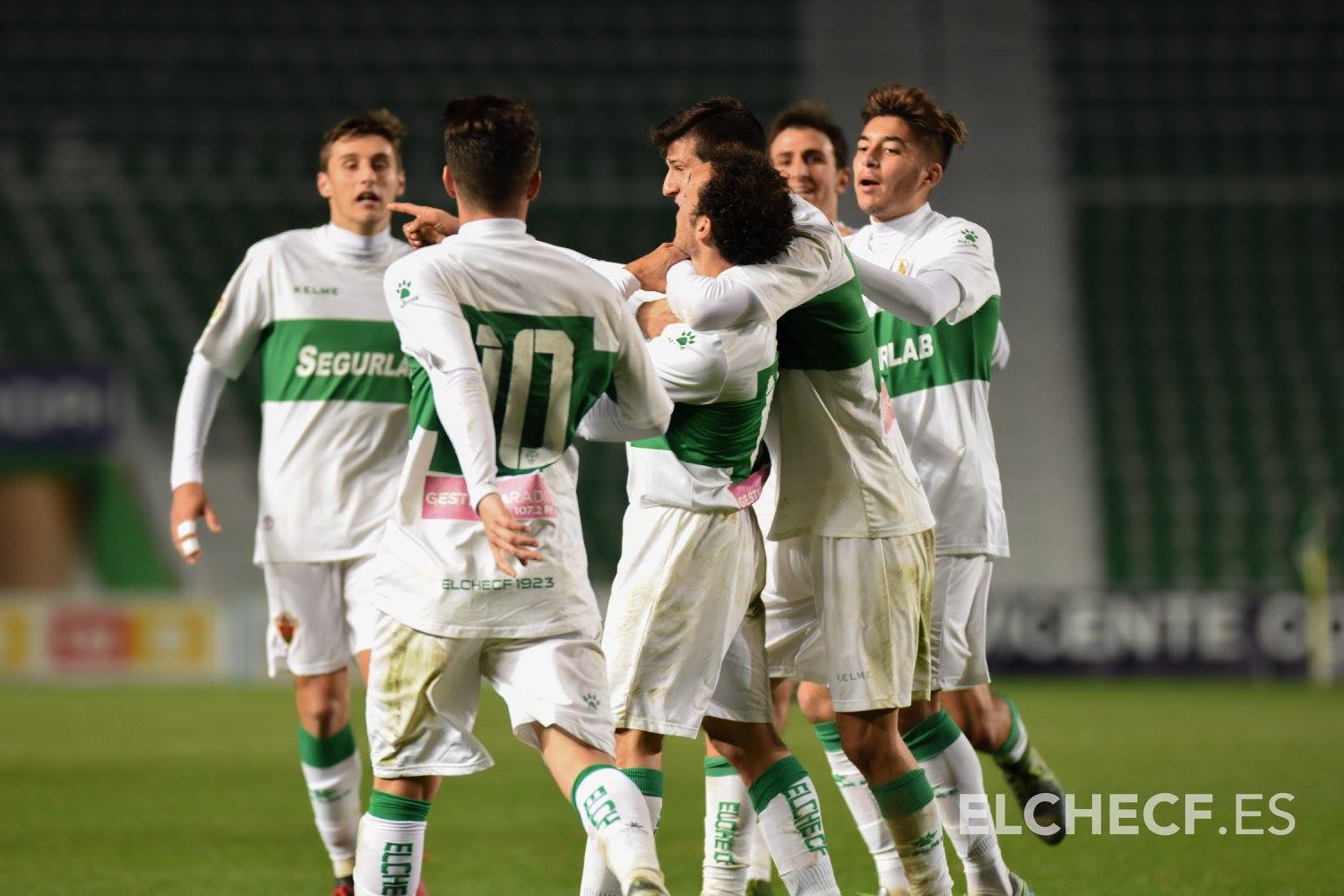 Los jugadores del Elche Ilicitano celebran un gol / Sonia Arcos - Elche CF