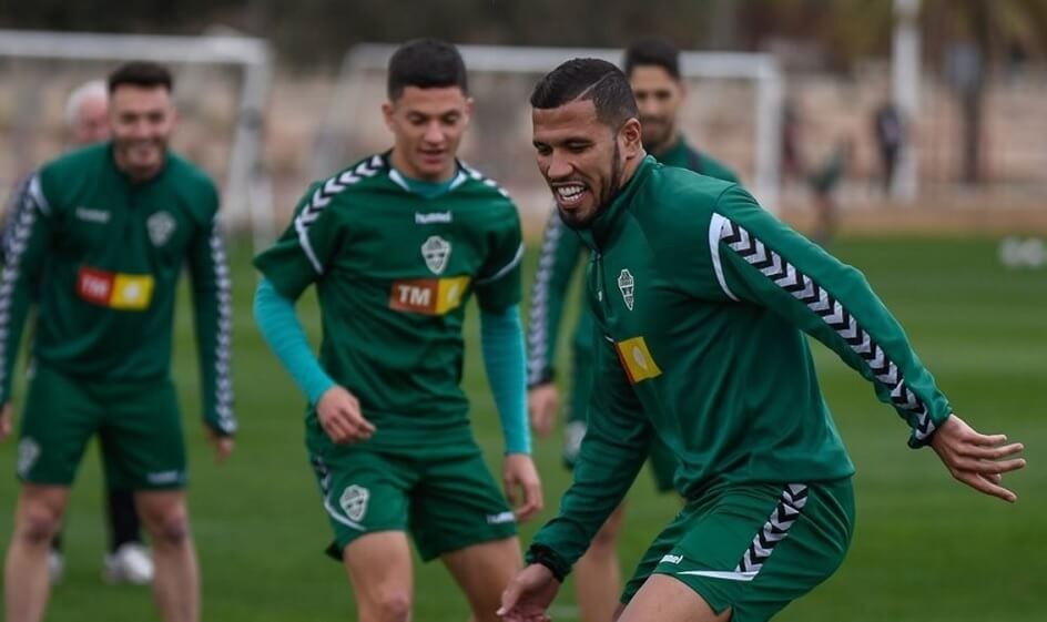 El jugador del Elche Jonathas de Jesus, durante un entrenamiento en la temporada 19-20 / Sonia Arcos - Elche C.F.