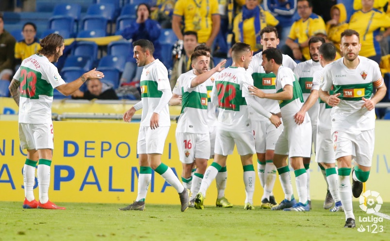 Los jugadores del Elche celebran el gol de Castro a la UD Las Palmas / LFP Los jugadores del Elche celebran el gol de Castro a la UD Las Palmas / LFP