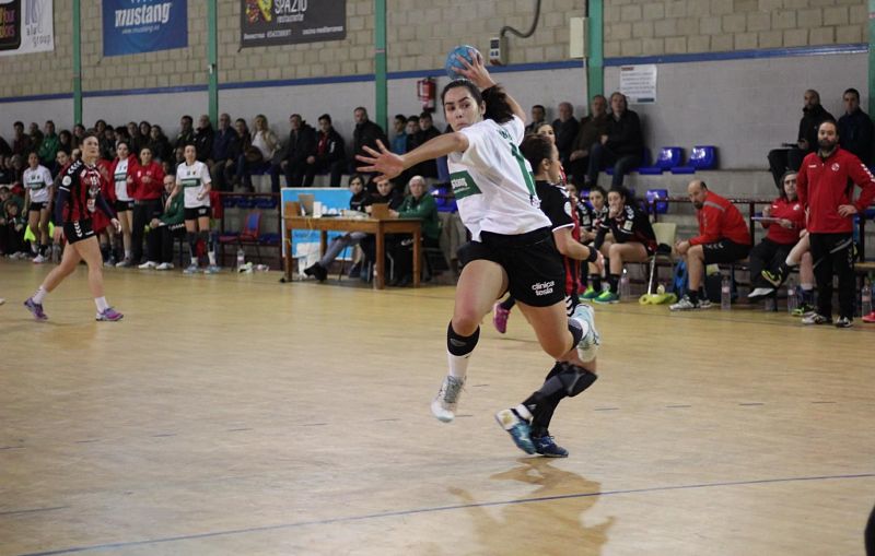 Laura Hernández, jugadora del Elche Mustang