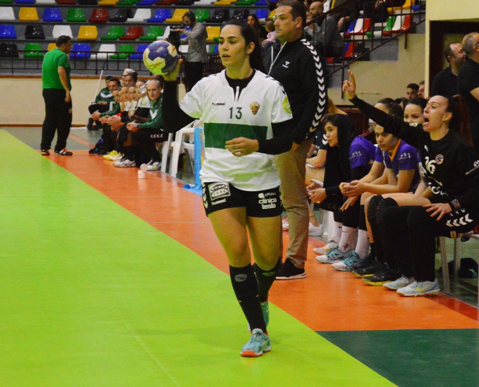 Laura Hernández, durante un partido en el Esperanza Lag / CBM Elche