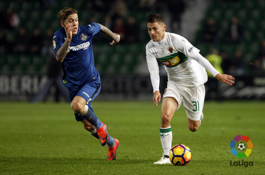 Liberto controla un balón ante el Getafe / LFP