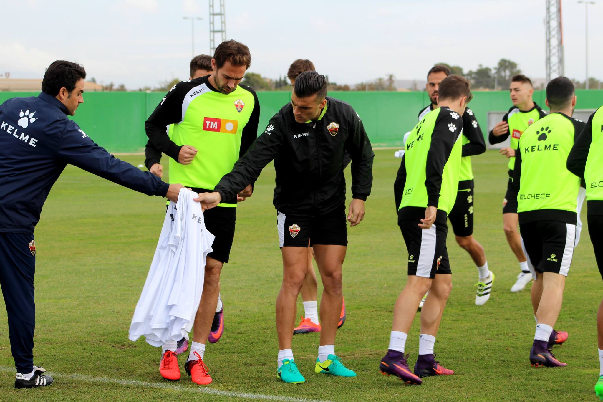 Lolo durante un entrenamiento / Sonia Arcos - Elche CF