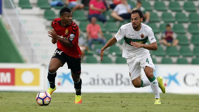 Javi Matilla ante el Nàstic de Tarragona / LFP