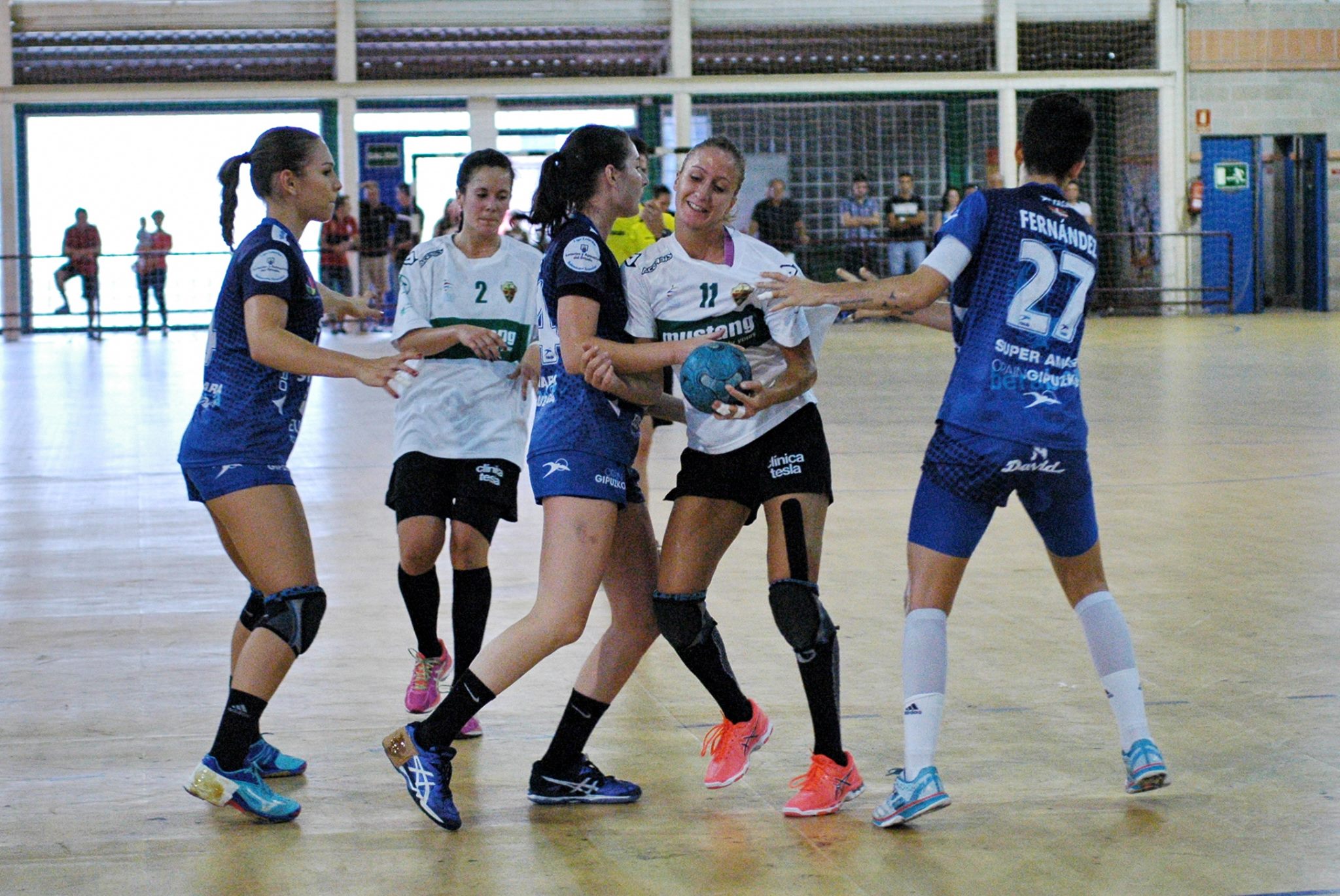 Partido entre Elche Mustang y Bera Bera en la temporada 16-17 Partido entre Elche Mustang y Bera Bera en la temporada 16-17