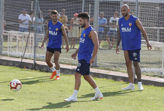 Nacho Gil durante un entrenamiento con el Valencia / Eldesmarque.com