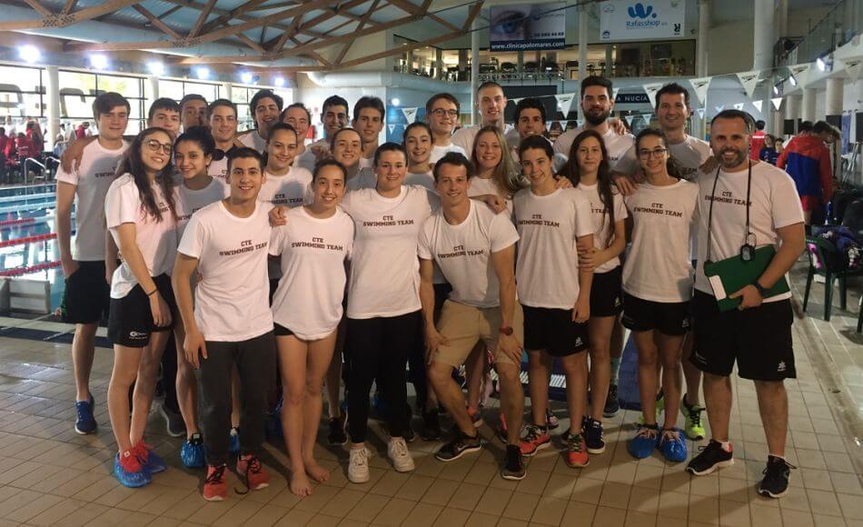 Equipo de natación del Club de Tenis Elche en el Autonómico de abril 2018