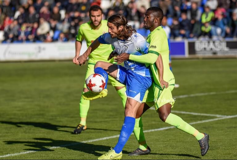 El jugador del Elche Neyder Lozano durante un partido ante el CD Alcoyano / Sonia Arcos - Elche C.F.