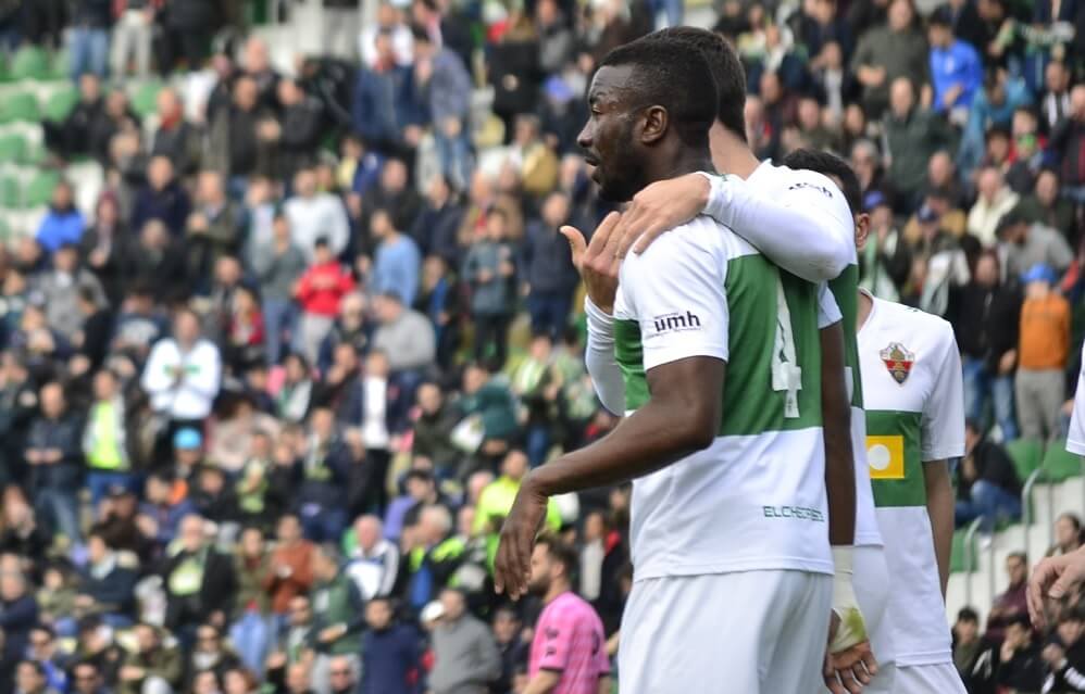 Neyder Lozano, tras un gol del Elche al Cornellá / Cristian Ripoll