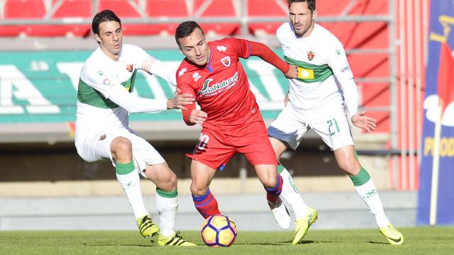 Pelegrín y Albacar ante el Numancia / LFP Pelegrín y Albacar ante el Numancia / LFP