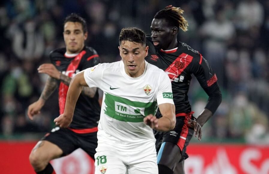 Partido entre Elche CF y Rayo Vallecano en la temporada 21-22 / LaLiga